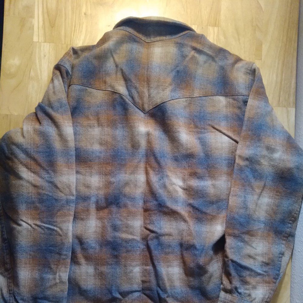 Vintage Pendleton High Grade Western Flannel Wool Button Down Shirt - Picture 5 of 6
